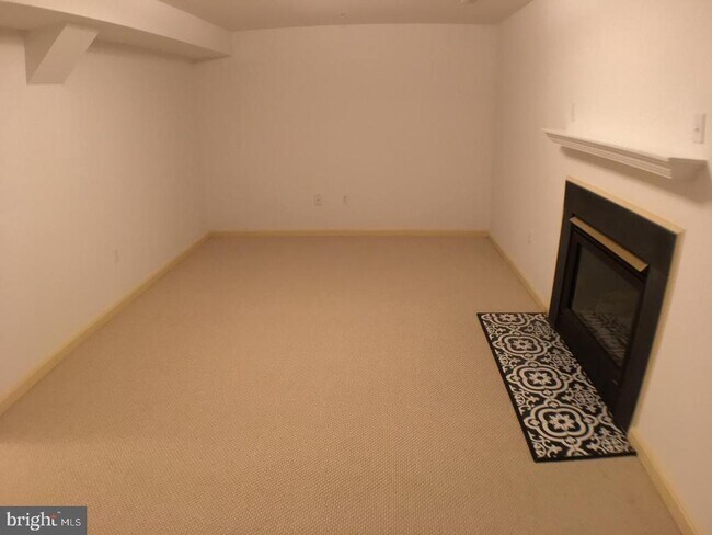 Photo - 2235 Village Square Rd