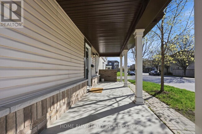 Photo - 253 Cayman Rd