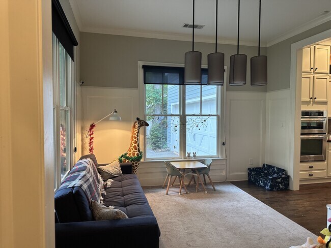 Photo - 245 Harben Pl