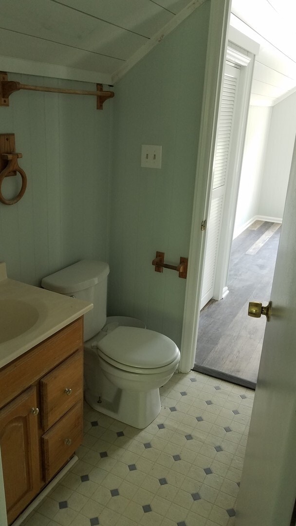 Photo - 5 bedroom / 4 bath home with a short drive to the beach!