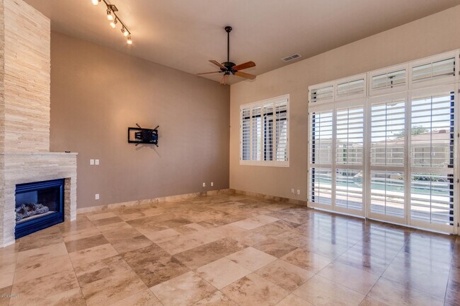Photo - 4823 E Estevan Rd