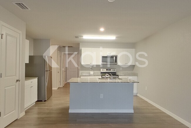 Photo - 18328 Gibraltar Ln