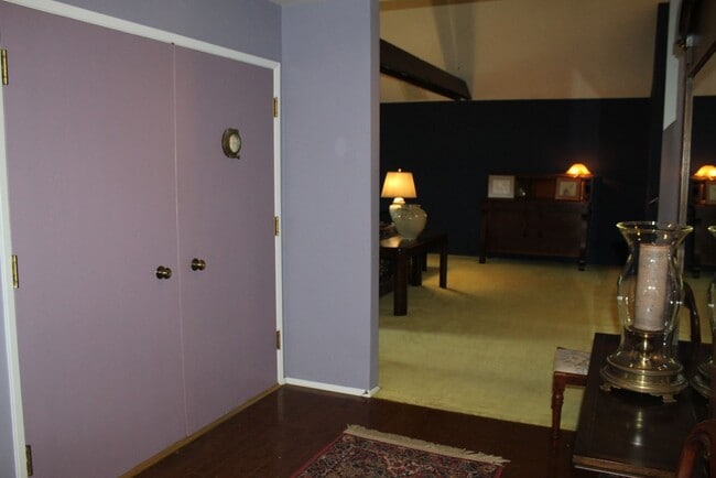 Photo - Unique Bakersfield Home for Rent Bakersfiled Country Club