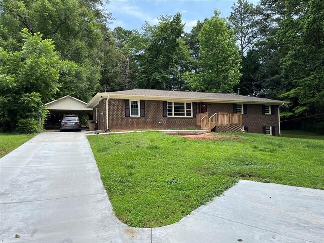 Building Photo - 1432 Spring Valley Ln