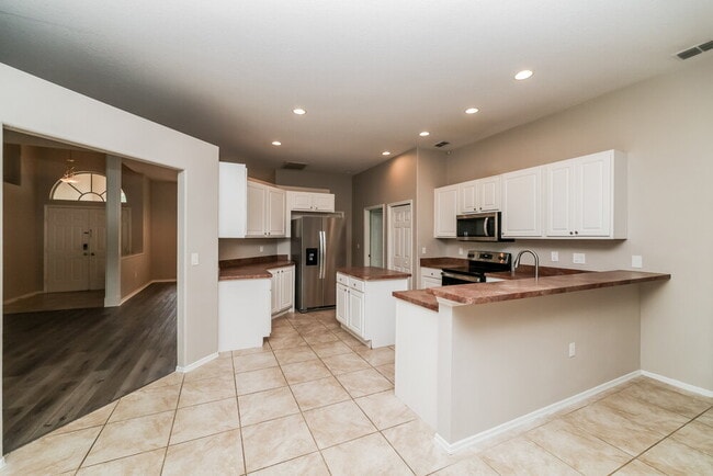 Photo - 1326 Kinsmere Dr