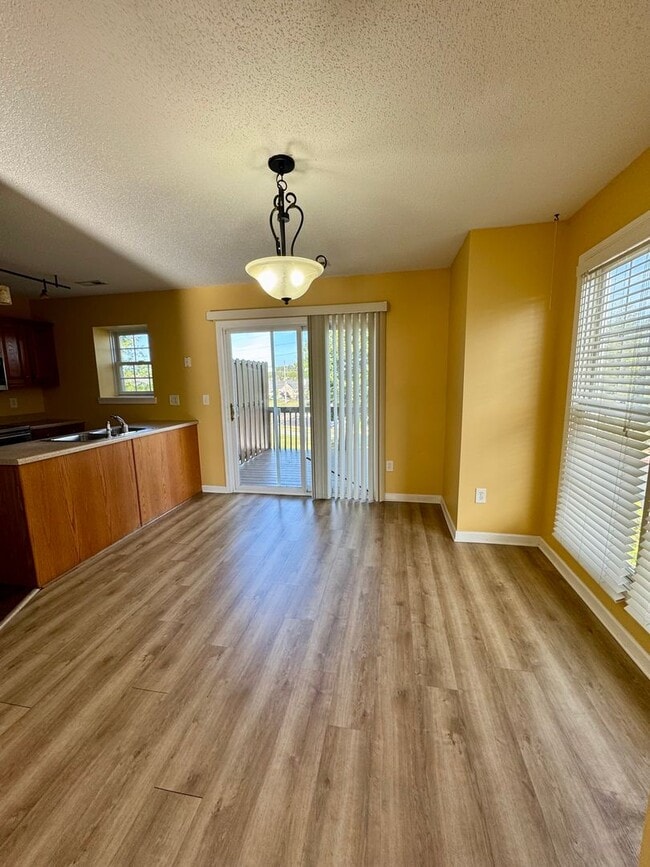 Photo - Townhouse for Rent in Liberty Square