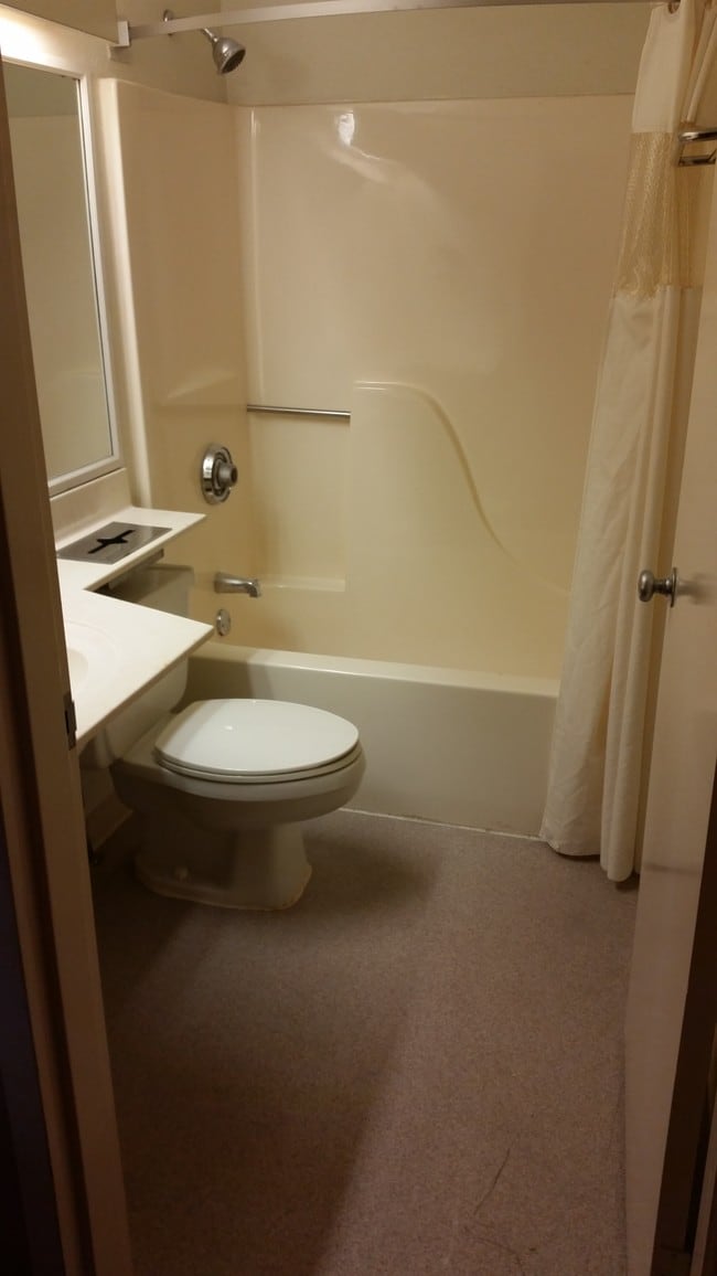 Bathroom - Arsenal Apartments