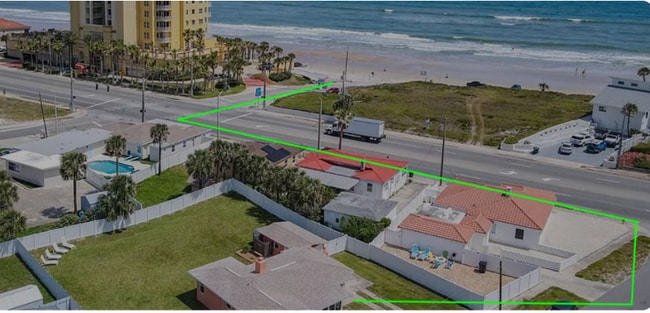 Photo - 385 Woodland Ave