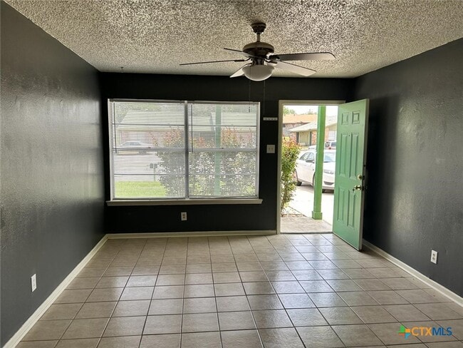 Photo - 1307 Janis Dr