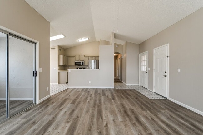 Photo - 20610 N 6th Dr