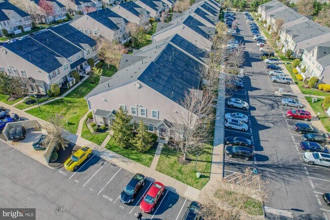 Photo - 3908 Grenwich Ln