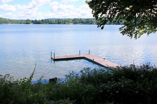 Photo - 123 Interlaken Rd