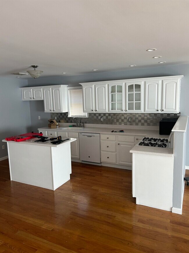 Photo - 25 W 30th St Unit 2