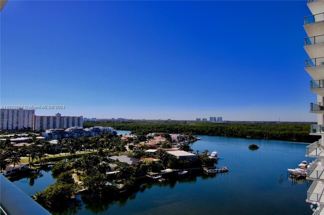 Building Photo - 300 Sunny Isles Blvd Unit 4-1208 Rental