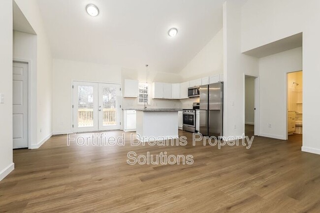 Photo - 418 N Smith St