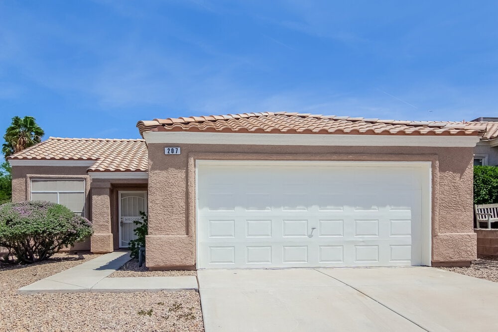 Photo - 207 Mariposa Way House