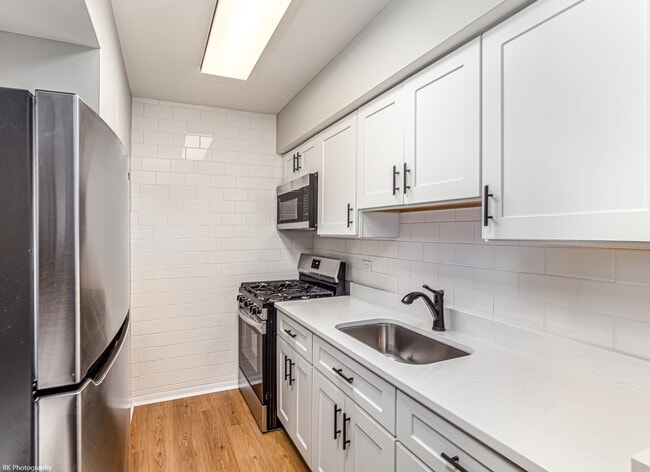 Photo - 11036 Kilpatrick Ave Unit 3NE