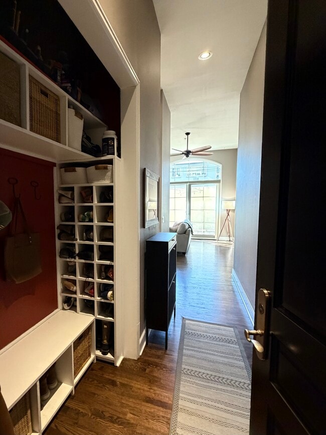 Photo - 25 N Downing St Unit 1-103