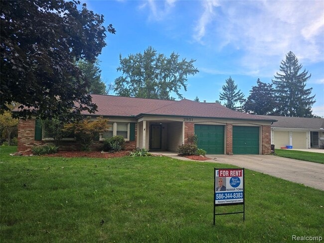 2951 Hill Dr