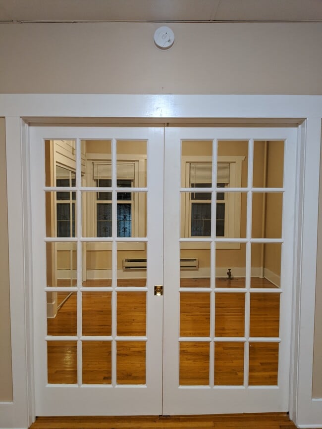 Living room into bedroom - 9 Moran St Unit 1