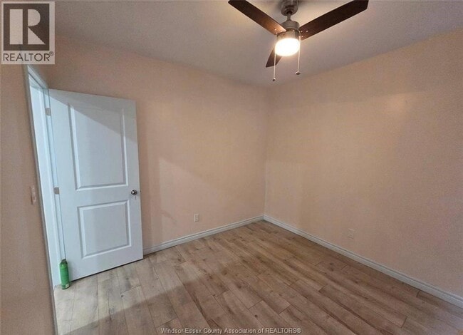 Photo - 3284 Baby St