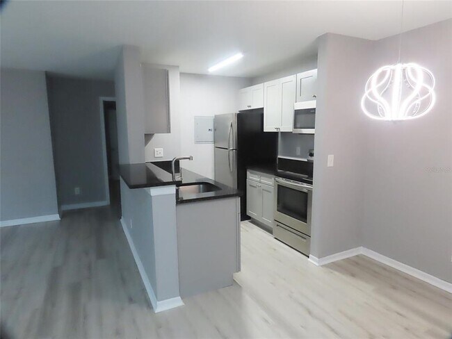 Photo - 5986 Westgate Dr Unidad 103