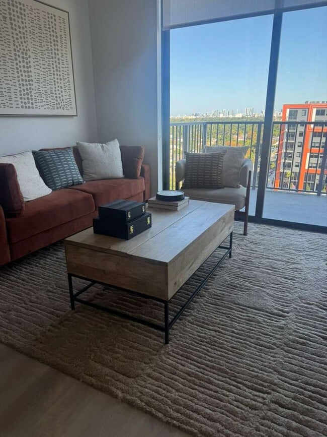 Building Photo - 3850 NW 12th St Unit S1