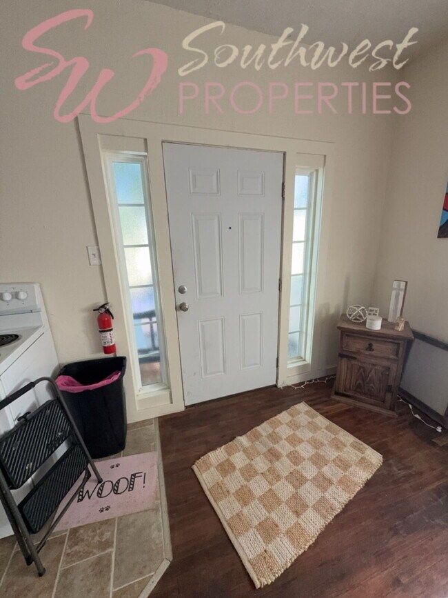 Photo - 1 Bedroom I 1 Bath Apartment in Multi-Unit Complex Designed to Look Like a House Unit 5