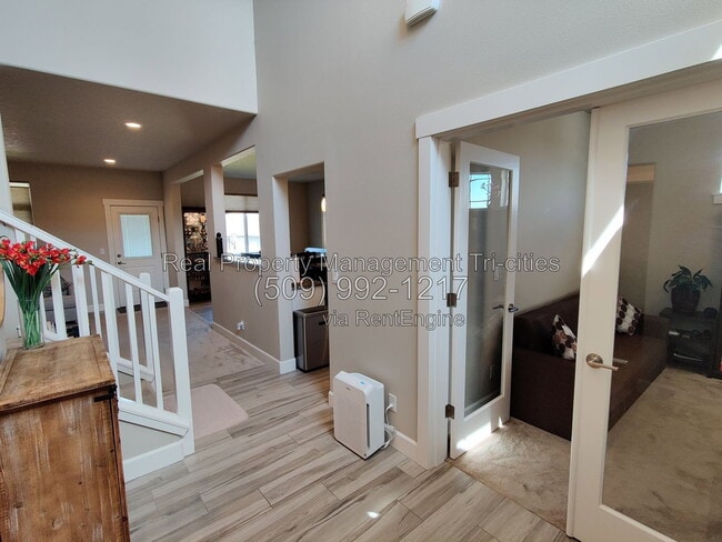 Photo - 1108 S Kansas Pl