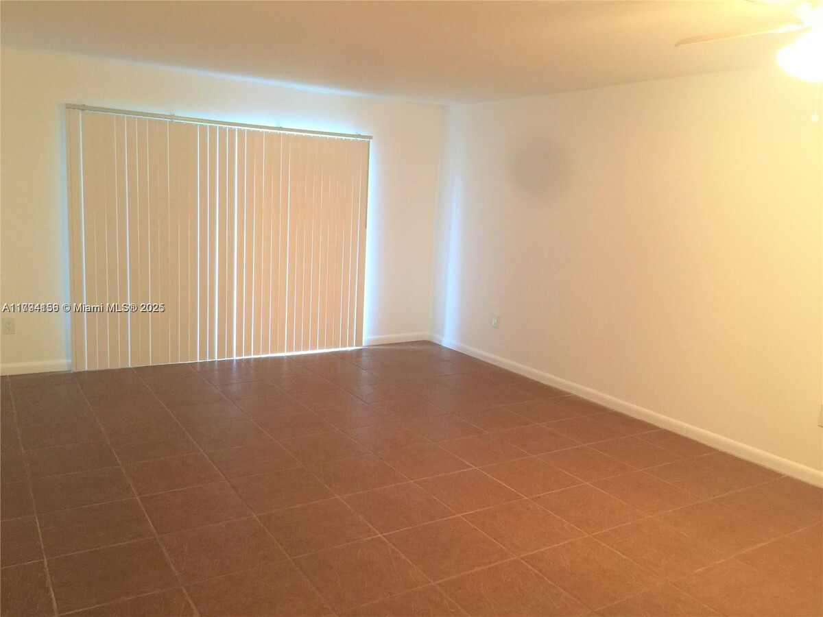 Photo - 15205 NE 6th Ave Condo Unit D104