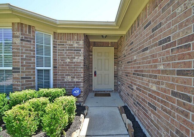 Building Photo - 15834 Sarasam Creek Ct
