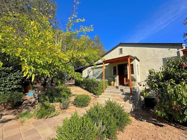 Photo - 926 Champion Ln