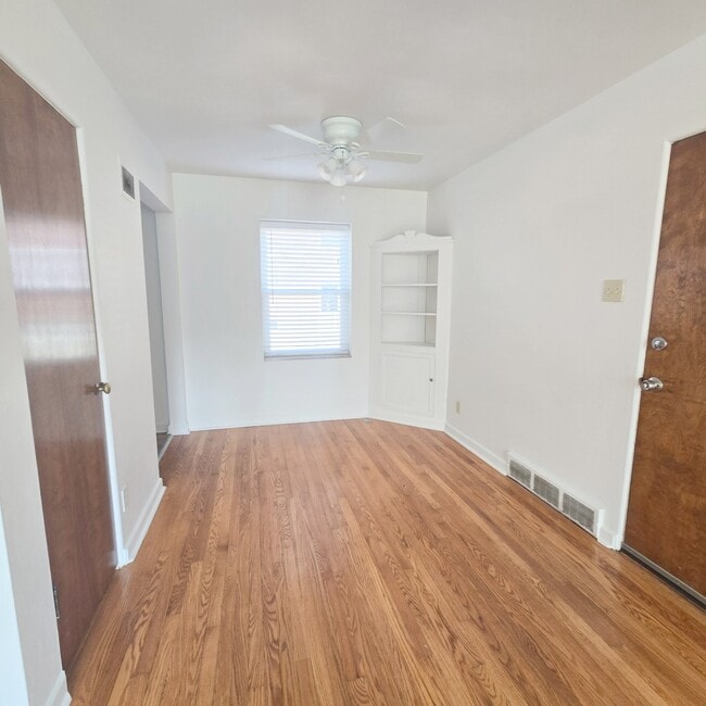 Photo - 6200 Nagel Ave Unit 2n