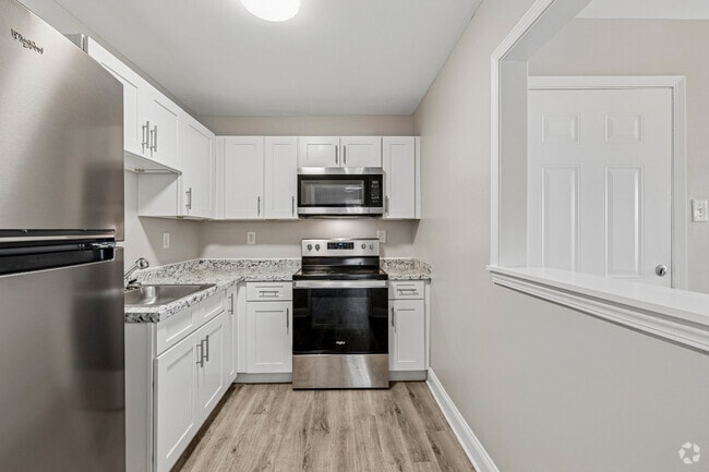 3BR, 1BA - 1,000SF - Kitchen - The Dandridge