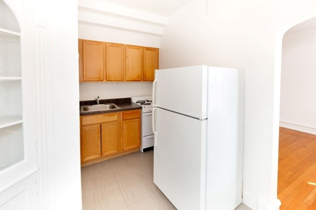 Photo - 5336-5338 S. Hyde Park Boulevard