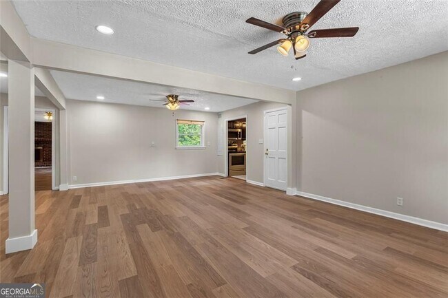 Photo - 3769 Amber Rd NW