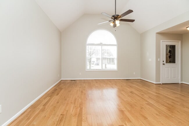 Photo - 1502 Huddersfield Dr