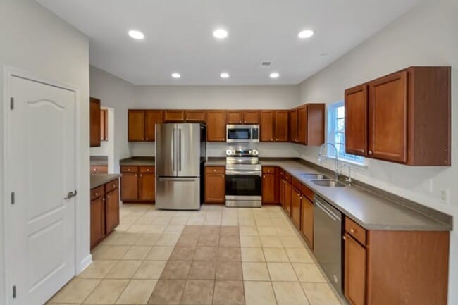 Photo - 1301 Mountain Laurel Ct