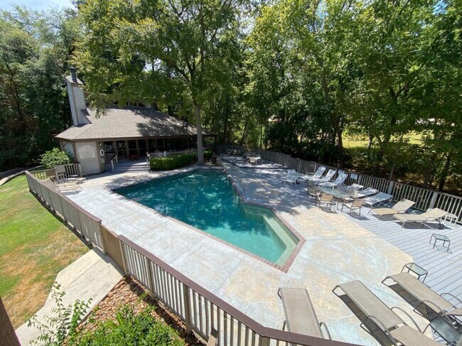 Photo - 3900 Aspen Dr Unit C104