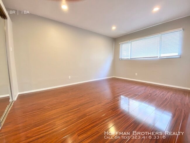 Photo - 1155 N Curson Ave Unit 4