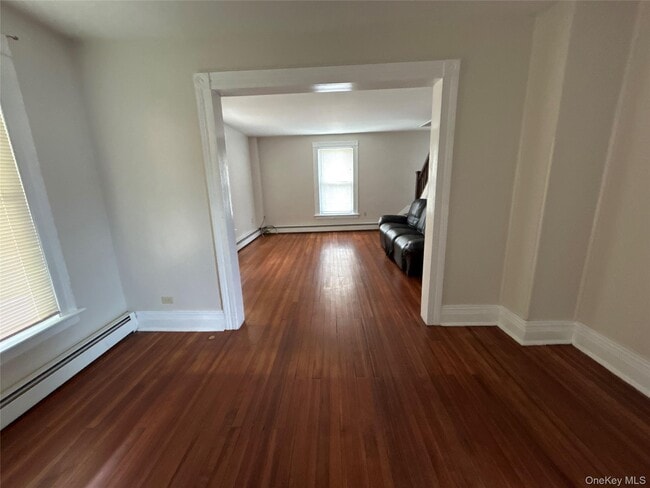 Photo - 5851 S Elm Ave