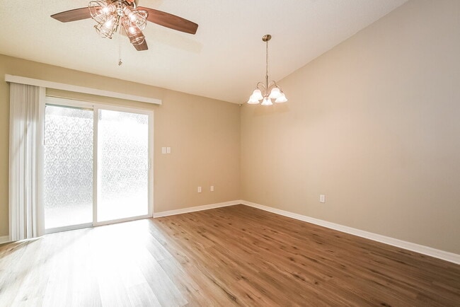 Photo - 3544 Lake Eleanor Dr