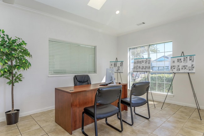 Photo - The Hayes Apartments