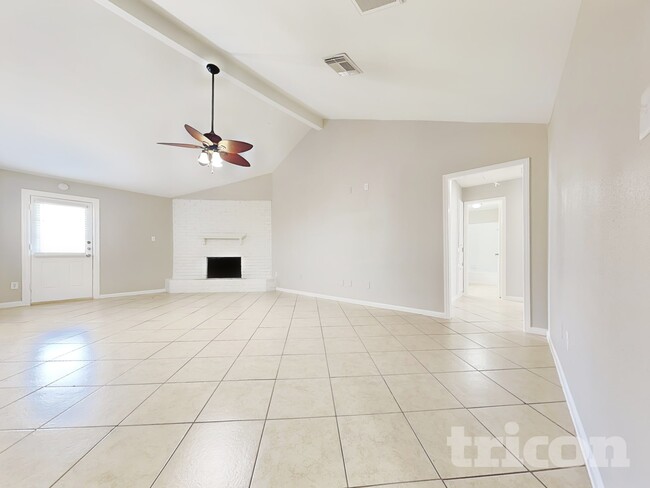 Photo - 19030 Jodywood Dr