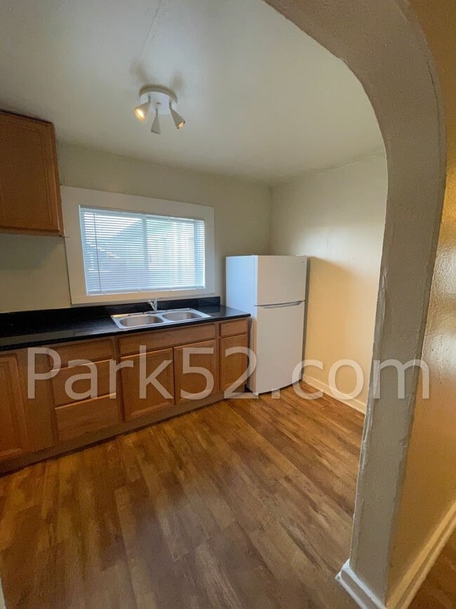 Photo - 2 Bedroom Tacoma Duplex Unidad #B