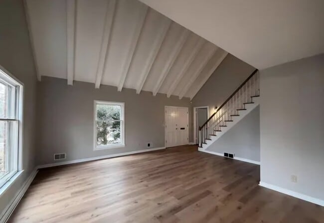 Photo - 634 Cherrywood Dr