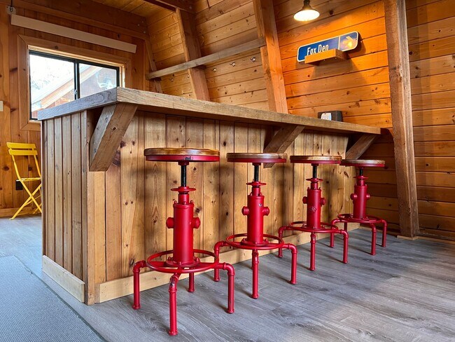 Photo - Rustic Cabin in the Aspens - Incredible Su...