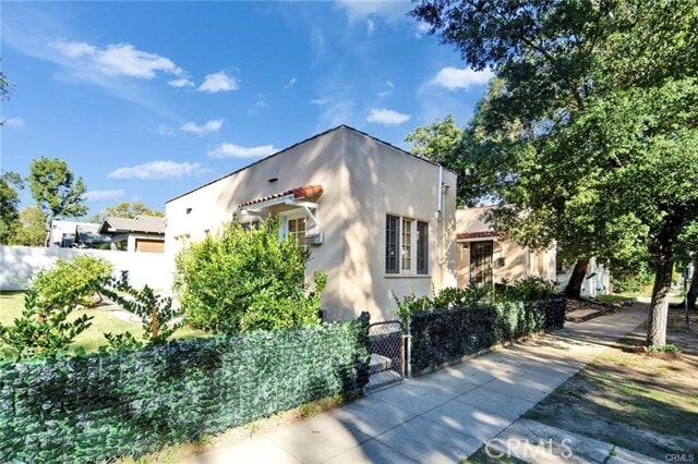 Photo - 1002 Hope St