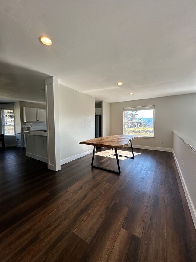 Photo - Spacious Multi-Generational Home with Stunning Views – 5 Bed, 3 Bath