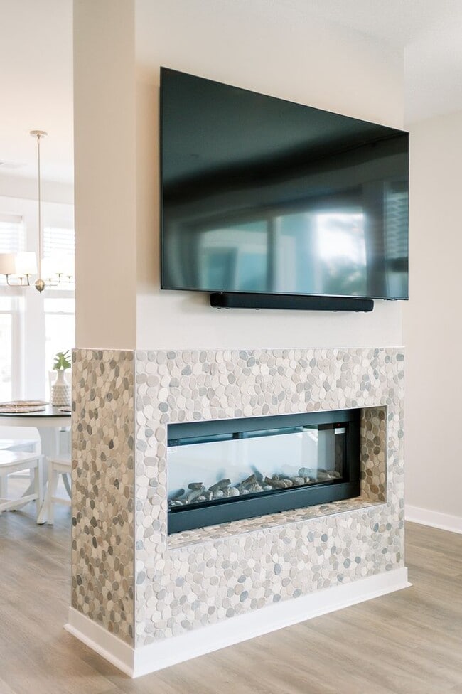 Photo - 1703 Paget Rd